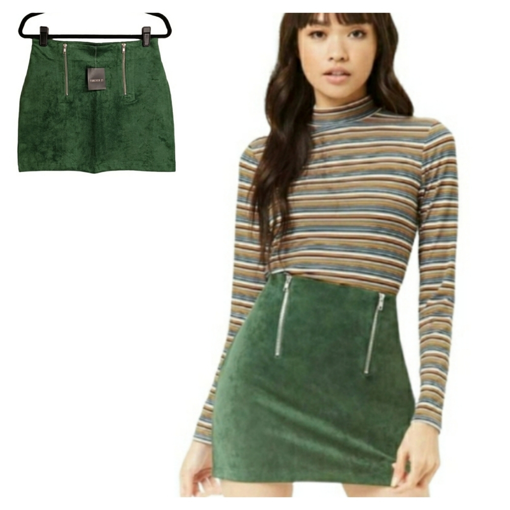 FOREVER 21 Hunter Green Faux Suede Silver Colored Zipper Mini Skirt Medium NWT